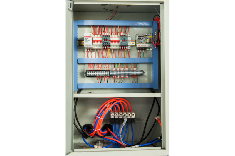Máy cắt nhôm 2 đầu F88 8