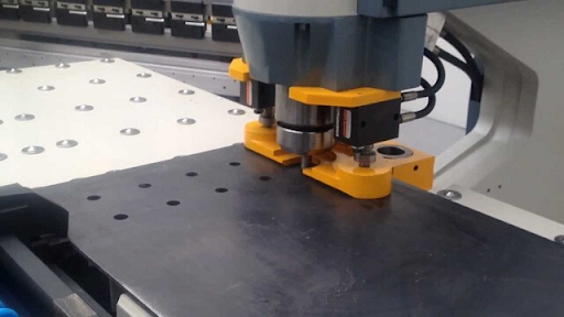 Công nghệ đột dập có đặc điểm gì 