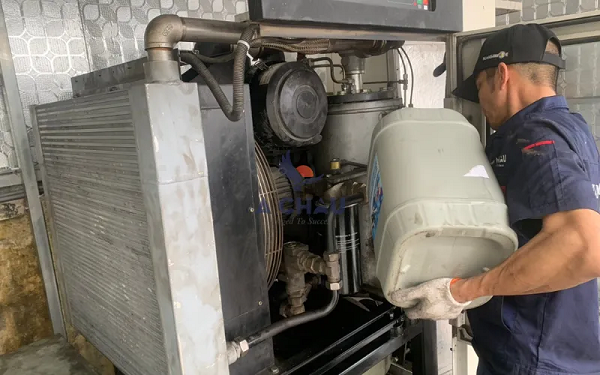 Bảo dưỡng máy nén khí theo mốc thời gian cụ thể