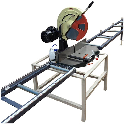 Chế giá đỡ chắc chắn cho máy cắt nhôm 1 đầu