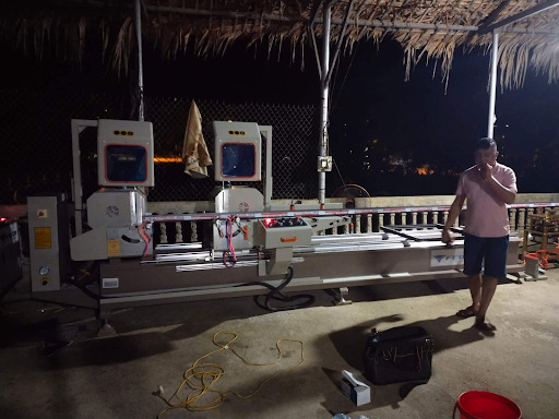 Hỗ trợ giao hàng và lắp đặt máy cắt nhôm đến 20 giờ