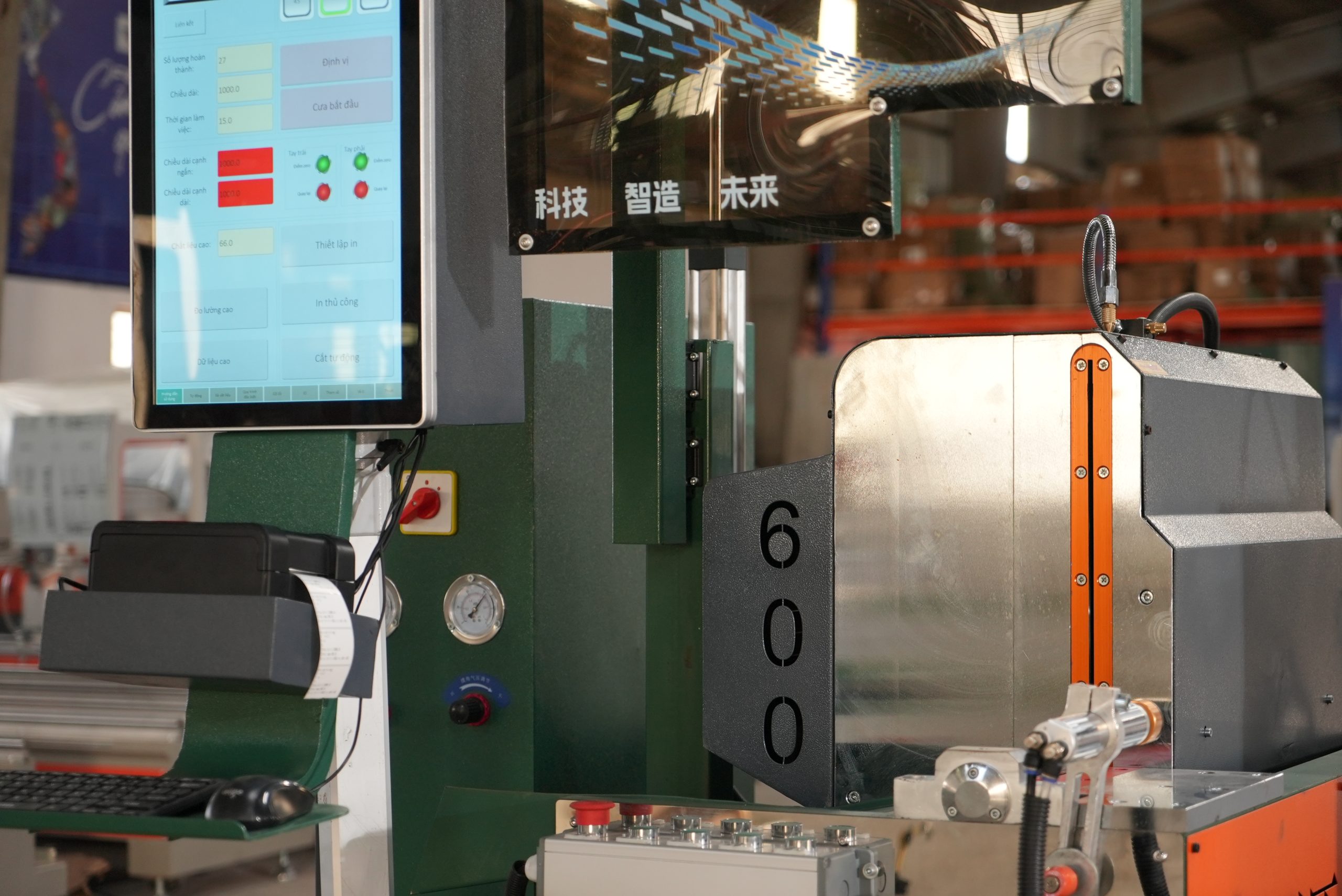 Máy cắt nhôm 2 đầu F8000 PRO CNC