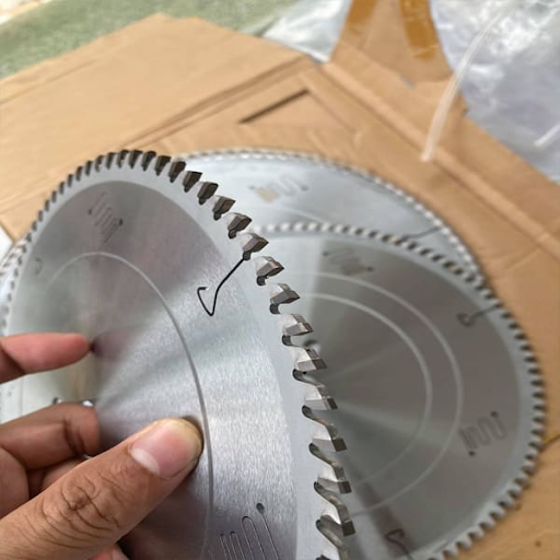 Lưỡi cắt nhôm hợp kim thép (Steel-tipped)