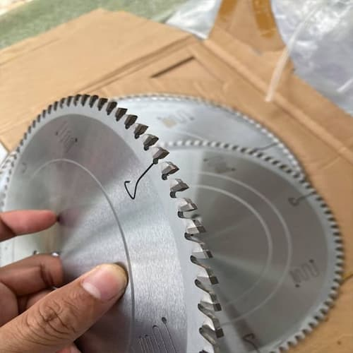 Những lưu ý quan trọng khi sử dụng lưỡi cắt nhôm