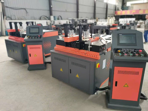 Công ty nhôm kính Đại Tín Phát