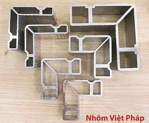 Nhôm Việt Pháp – Nhôm hệ phổ thông