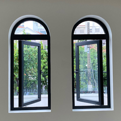 Mẫu cửa sổ nhôm kính đẹp hình vòm