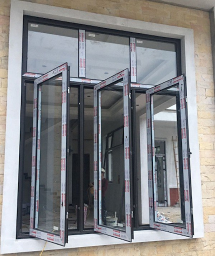 Cửa sổ 3 cánh được làm bằng nhôm xingfa quảng đông