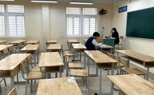 Mẫu chấn song đơn giản cho cửa sổ lớp học