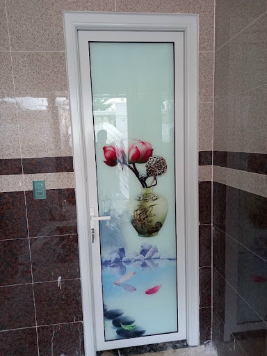 Cửa nhôm kính họa tiết nghệ thuật