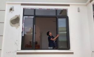 Cửa nhôm bị kêu có làm gia đình bạn khó chịu?