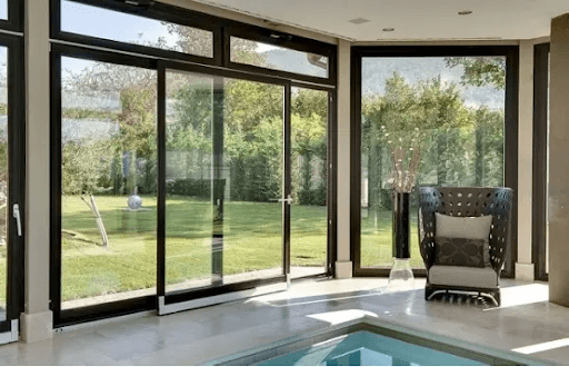 Cửa nhôm Xingfa có giá phụ thuộc vào nhiều yếu tố