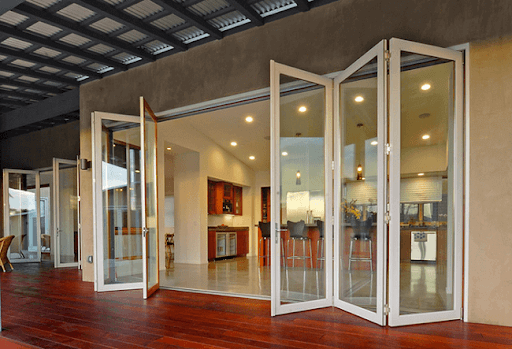 Cửa kính cường lực nhôm xingfa