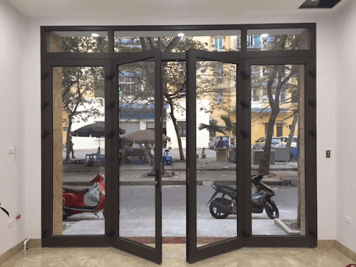 Cửa kính cường lực khung nhôm xingfa 4 cánh