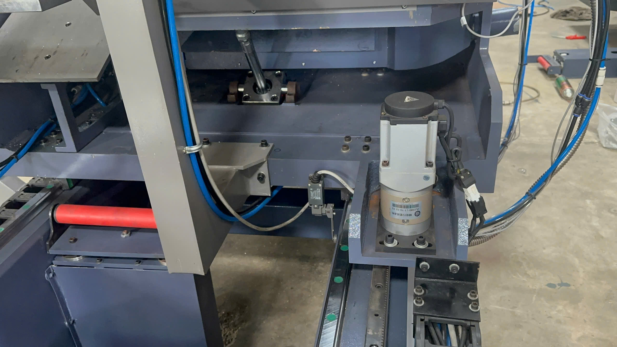Máy Cắt Nhôm Nội Địa HongDa CNC 600 - Ảnh 6