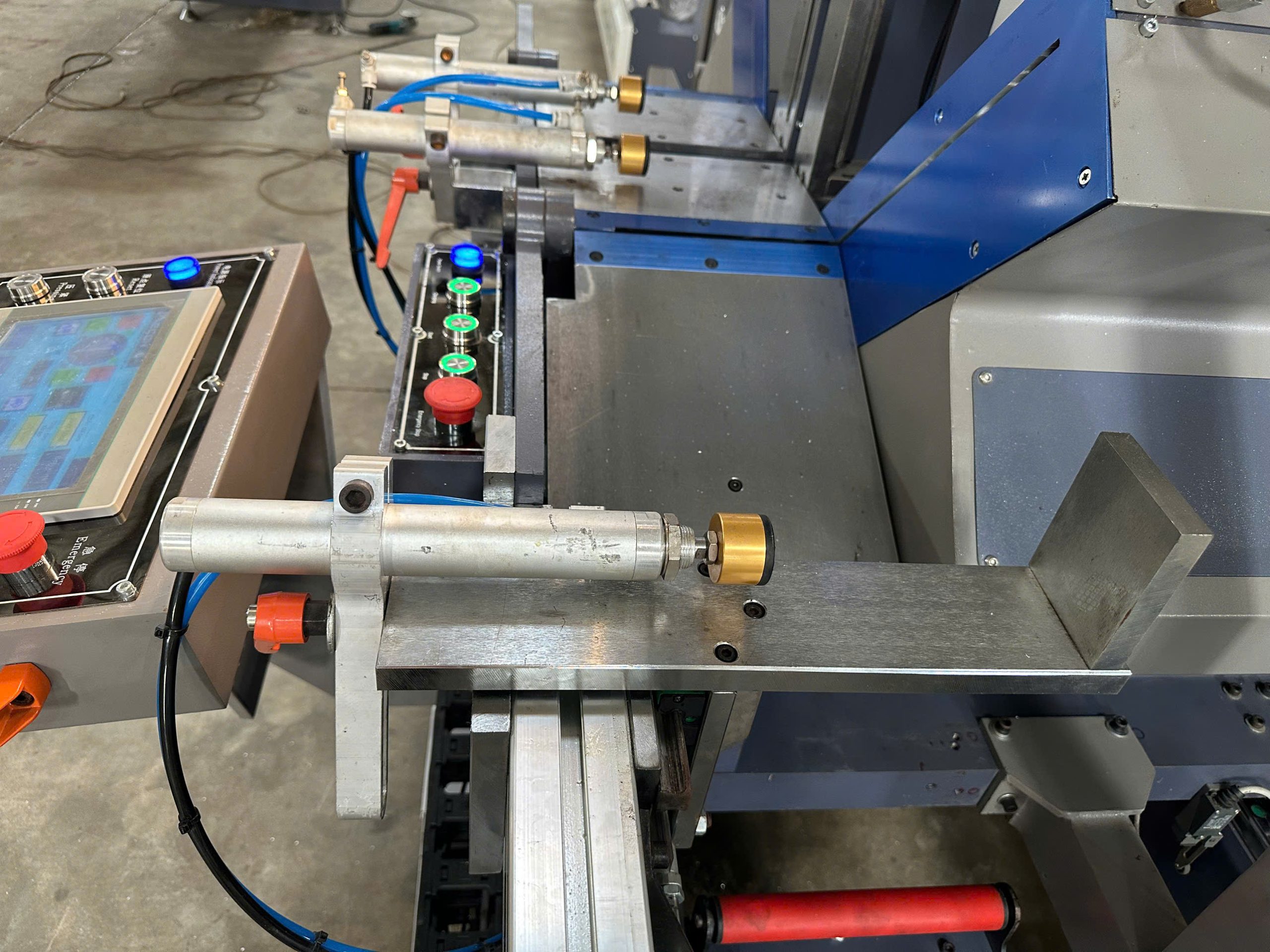 Máy Cắt Nhôm Nội Địa HongDa CNC 600 - Ảnh 2