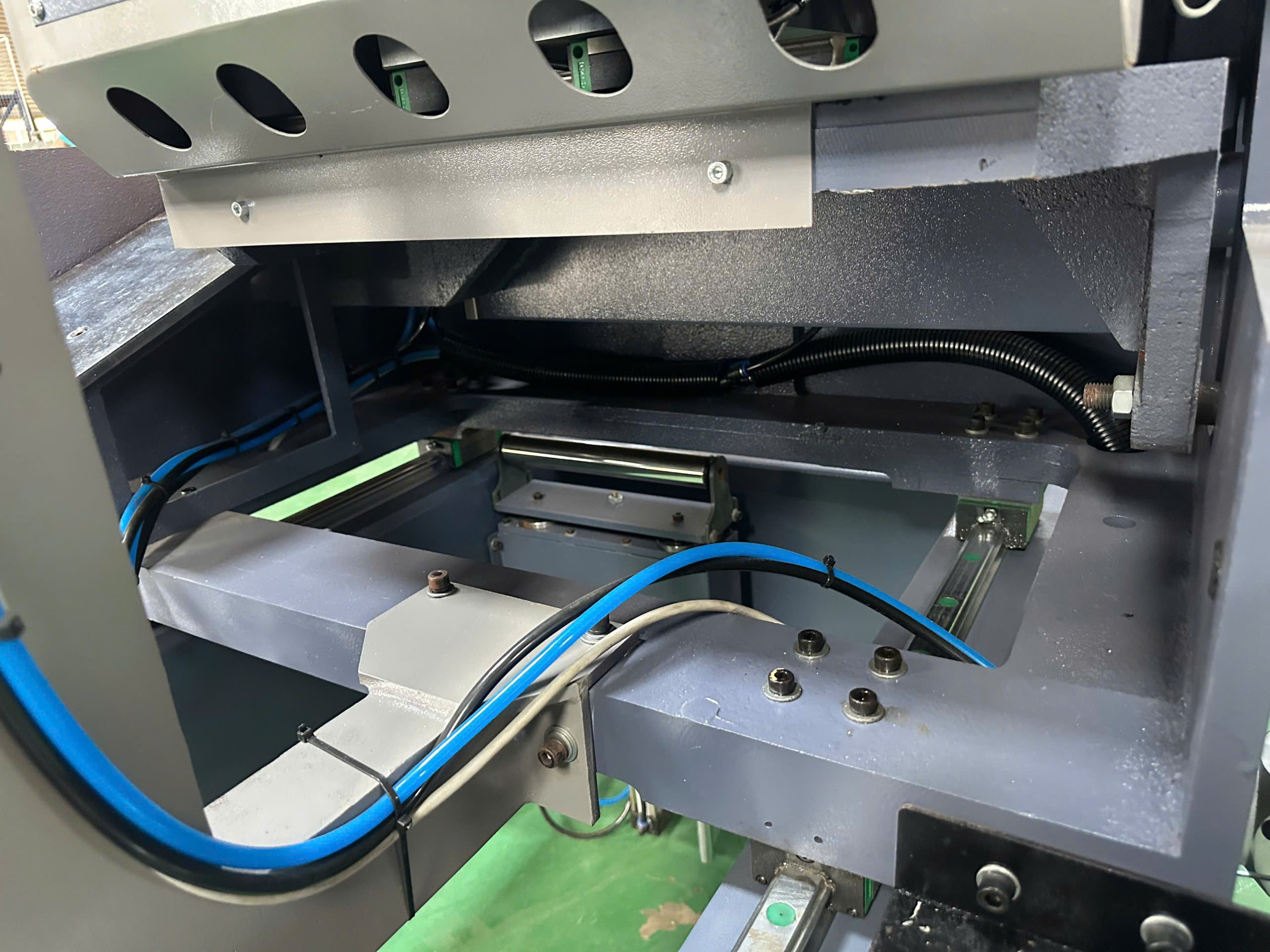 Máy Cắt Nhôm Nội Địa HongDa 550 CNC - Ảnh 6